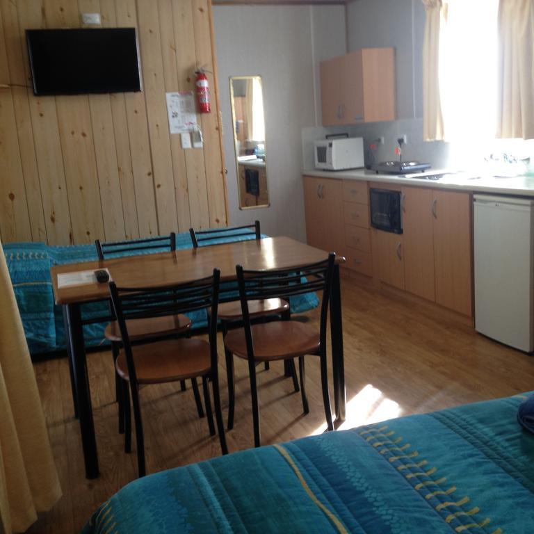 Millicent Lakeside Caravan Park Otel Dış mekan fotoğraf