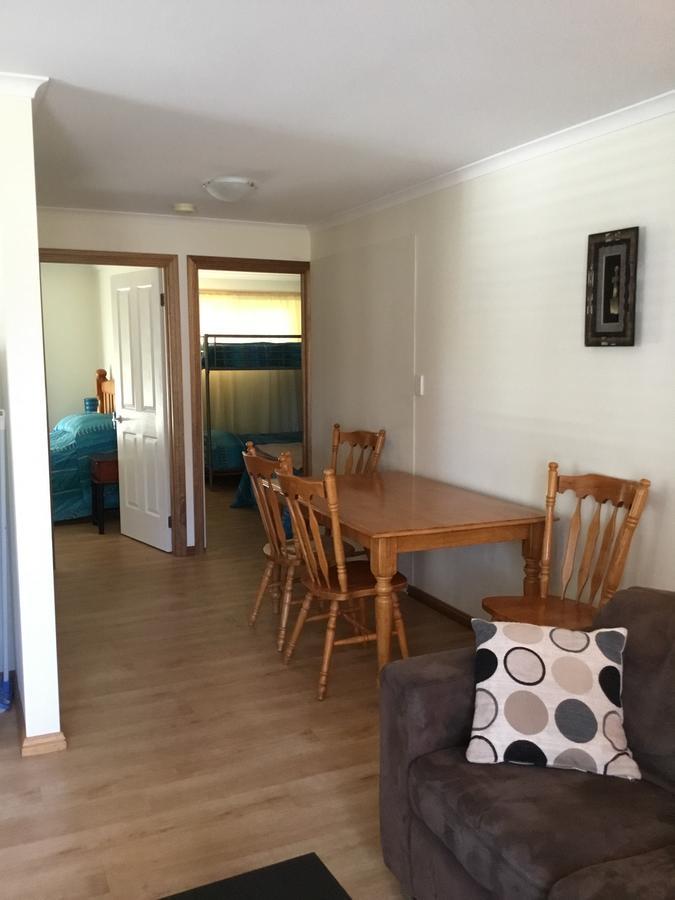 Millicent Lakeside Caravan Park Otel Dış mekan fotoğraf